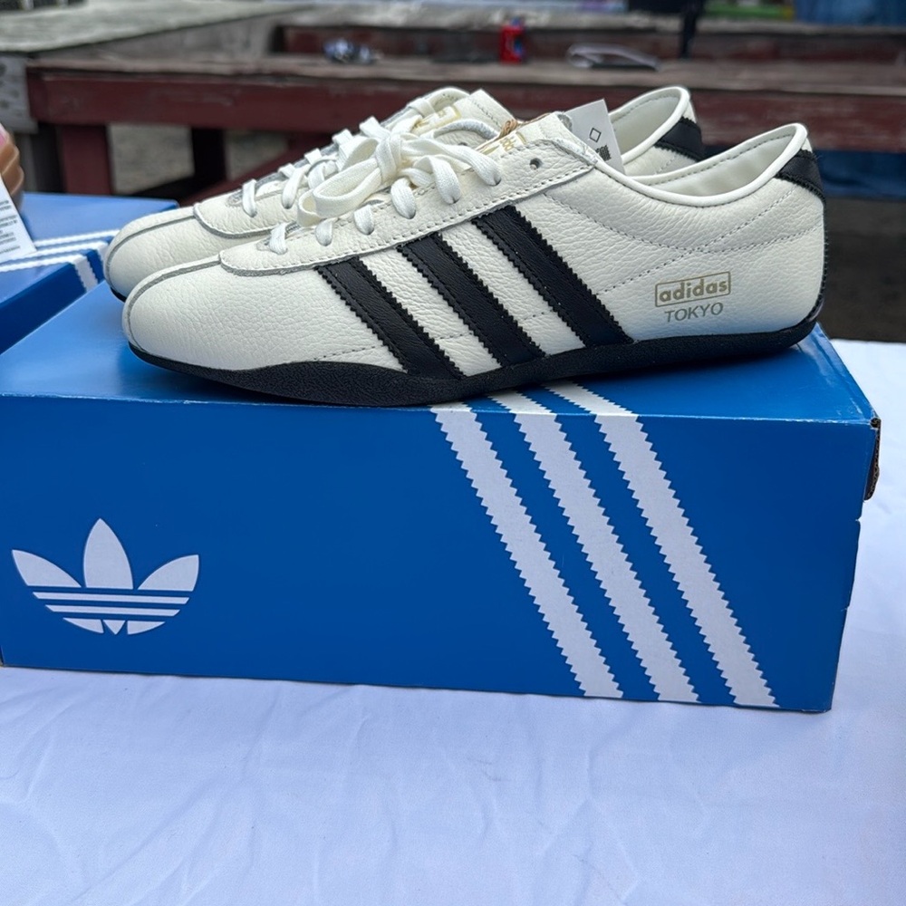 Adidas Tokyo Womans White & Black Casual Sneakers